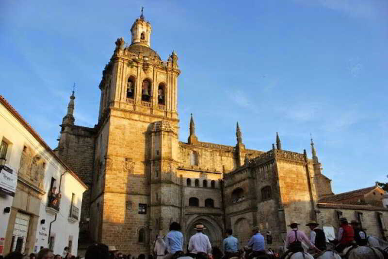 Sumaiya El Palacio Coria Exterior photo