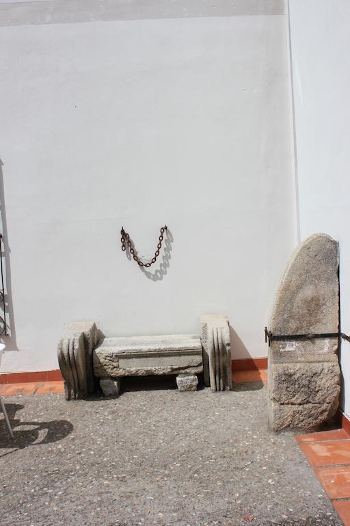 Sumaiya El Palacio Coria Exterior photo